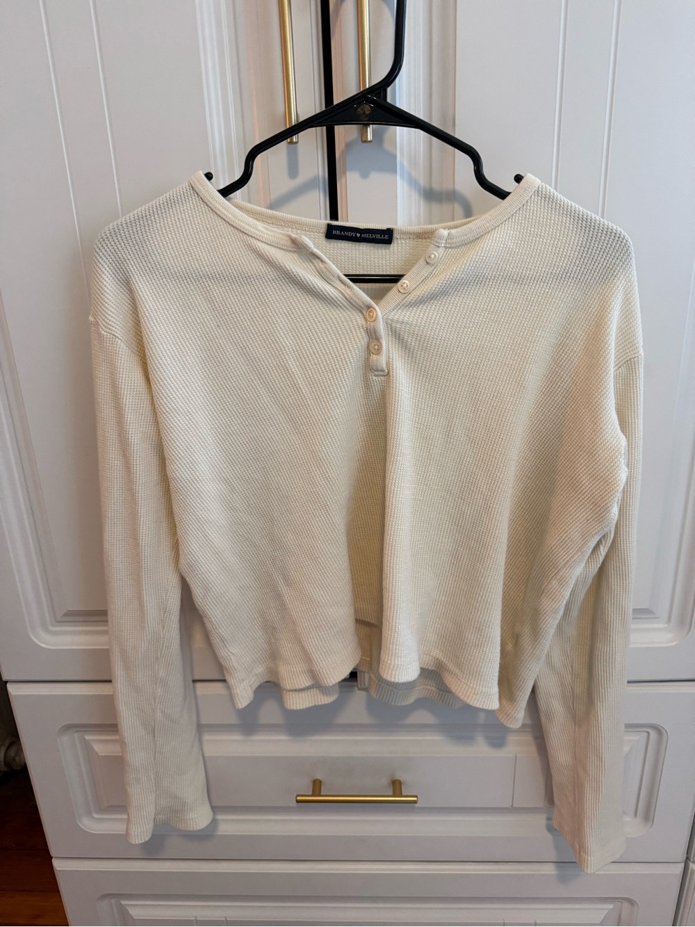 Brandy Melville Cream Ribbed Henley Crop Long Sleeve